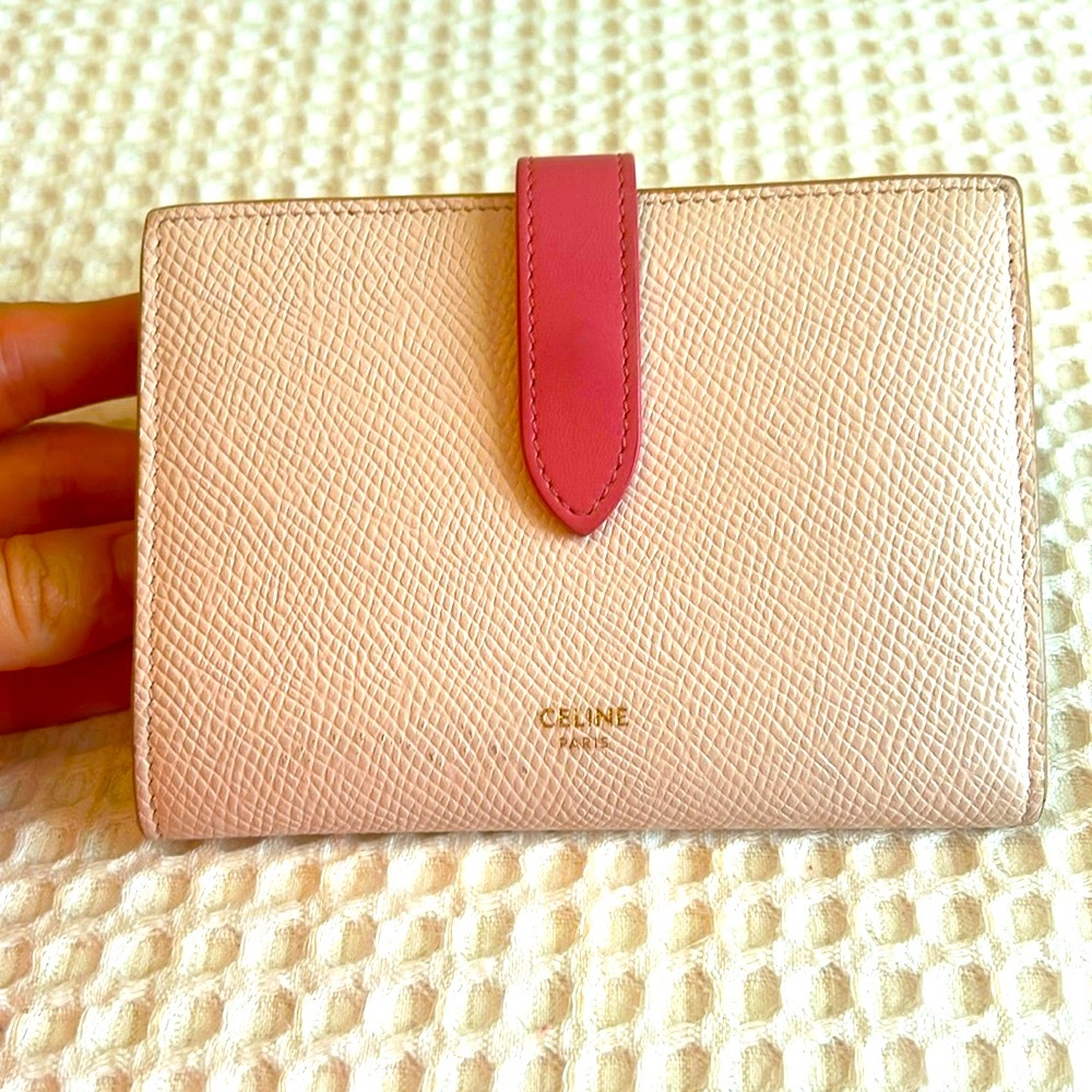 CELINE snap tri wallet Preloved